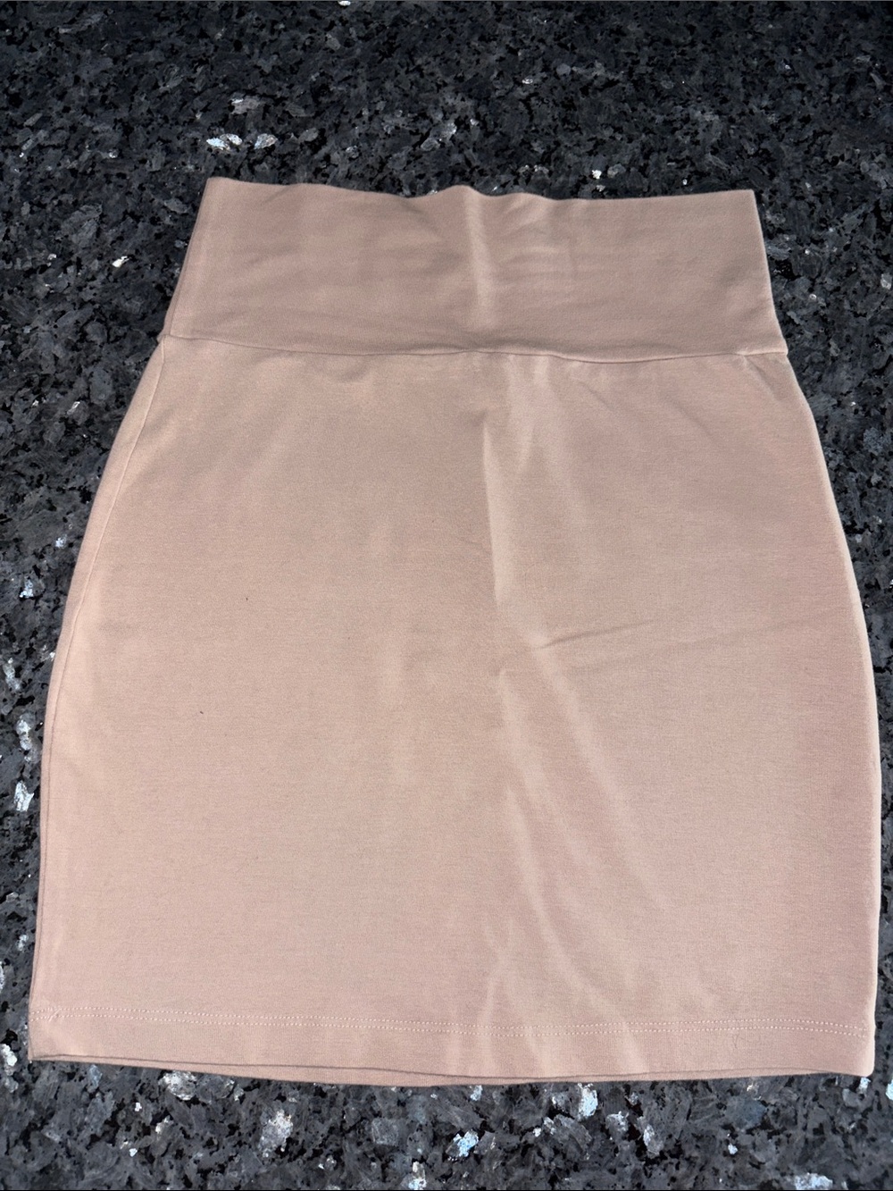 High-Waist Cream Stretch Pencil Skirt